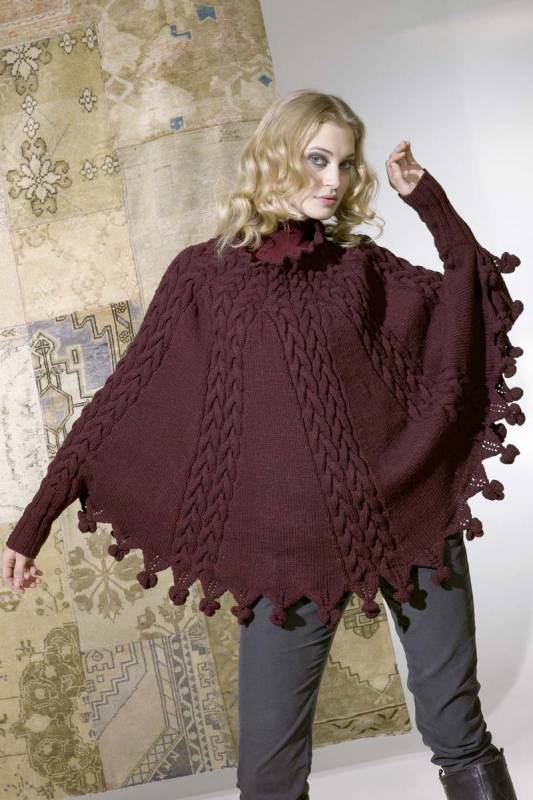 Knitting set Poncho  with knitting instructions in garnwelt box in size one size