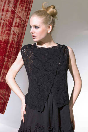 Strickset Wickelweste Lang Yarns MERINO  LACE mit Anleitung in garnwelt-Box
