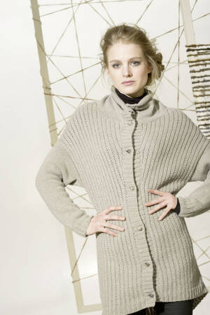 Strickset Jacke Lang Yarns CASHMERE PREMIUM mit Anleitung in garnwelt-Box