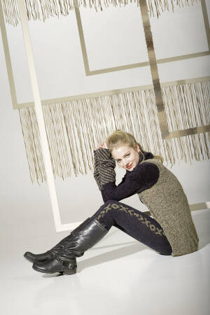 Strickset Weste Lang Yarns MERINO  LACE / ALPACA SUPERLIGHT mit Anleitung in garnwelt-Box S