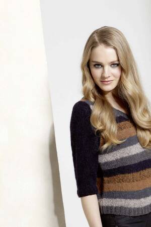 Strickset Pullover Lang Yarns MERINO  LACE / ALPACA SUPERLIGHT mit Anleitung in garnwelt-Box S