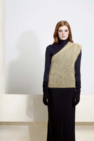 Strickset One Shoulder Shirt mit Anleitung in garnwelt-Box