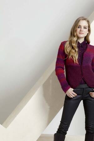 Knitting set Cardigan  with knitting instructions in garnwelt box in size L