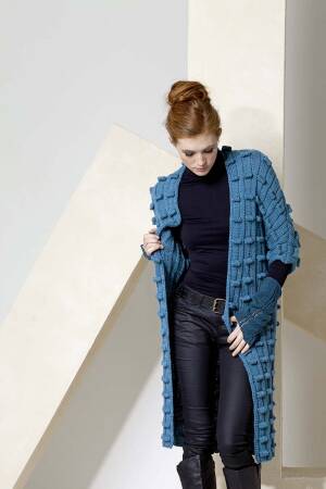 Knitting set Coat  with knitting instructions in garnwelt box