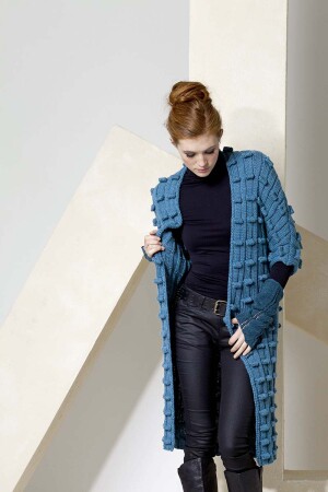 Knitting set Coat  with knitting instructions in garnwelt box in size M