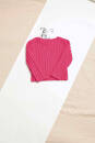 Knitting set V-neck pullover  with knitting instructions in garnwelt box