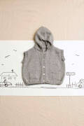 Knitting set Sleeveless sweater with hood MERINO 150 with knitting instructions in garnwelt box