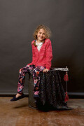 Knitting set Cardigan  with knitting instructions in garnwelt box in size 116