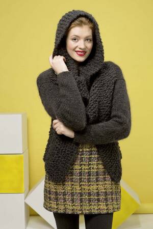 Knitting set Cardigan  with knitting instructions in garnwelt box in size M