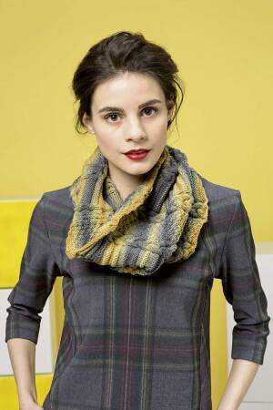 Strickset Rundschal Lang Yarns MERINO  COLOR mit Anleitung in garnwelt-Box 80 x 40 cm