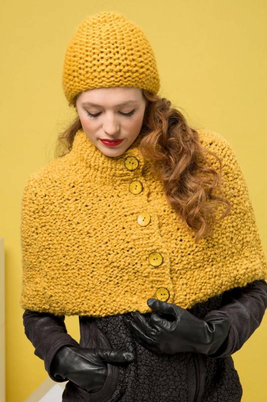 Knitting set Cape  with knitting instructions in garnwelt box