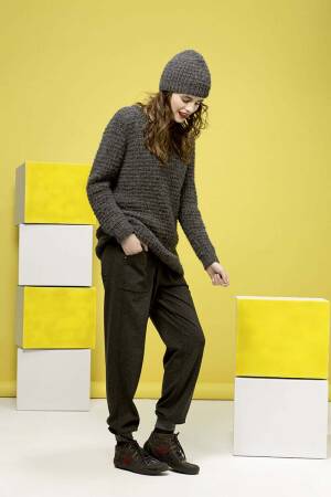 Strickset Langer Pullover und Mütze mit Anleitung in garnwelt-Box S