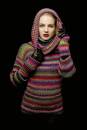Knitting set Pullover with hood  with knitting instructions in garnwelt box in size S