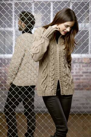 Strickset Jacke mit Anleitung in garnwelt-Box