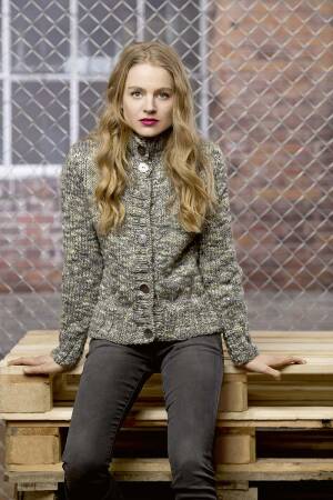 Knitting set Cardigan  with knitting instructions in garnwelt box