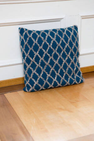 Strickset Kissen mit Anleitung in garnwelt-Box