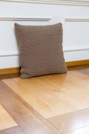 Knitting set Cushion  with knitting instructions in garnwelt box