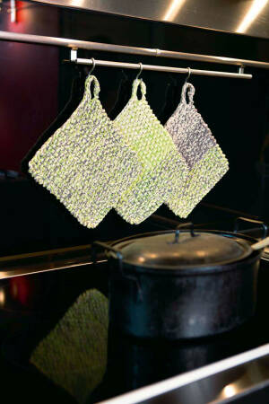 Strickset Topflappen mit Anleitung in garnwelt-Box