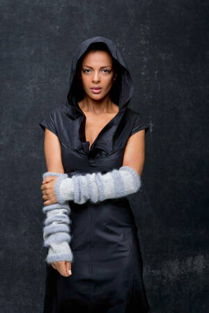 Knitting set Arm warmers MOHAIR LUXE with knitting instructions in garnwelt box