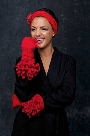 Strickset Fingehandschuhe mit Anleitung in garnwelt-Box one size
