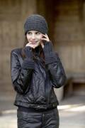 Knitting set Wristwarmers  with knitting instructions in...