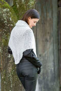 Strickset Dreiecktuch Lang Yarns MALOU LIGHT mit Anleitung in garnwelt-Box ca 140 cm breit (55 inches)