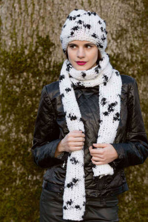 Strickset Schal mit Anleitung in garnwelt-Box 24 x 180 cm