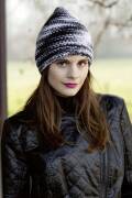 Knitting set Beanie  with knitting instructions in...