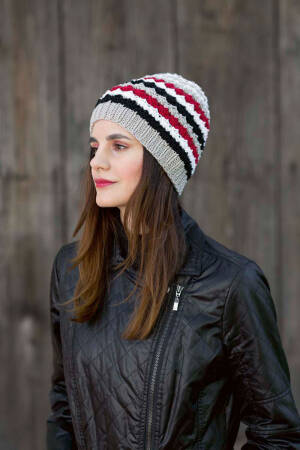 Knitting set Hat MERINO 70 with knitting instructions in garnwelt box in size one size