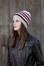 Knitting set Hat MERINO 70 with knitting instructions in garnwelt box in size one size