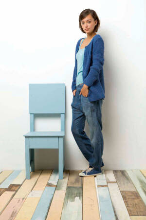 Knitting set Cardigan  with knitting instructions in garnwelt box