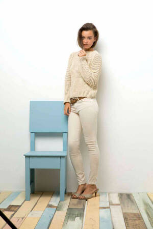 Knitting set Pullover  with knitting instructions in garnwelt box