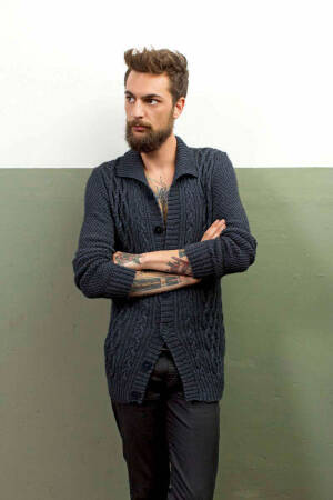 Knitting set Cardigan  with knitting instructions in garnwelt box