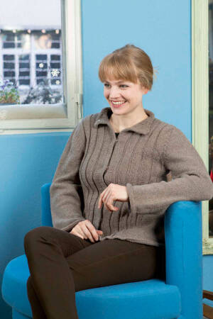 Strickset Jacke Lang Yarns MERINO  mit Anleitung in garnwelt-Box S-M