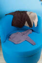 Knitting set Hooded sweater MERINO 200 BEBE with knitting instructions in garnwelt box