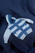 Strickset Jacke mit Kapuze mit Anleitung in garnwelt-Box