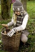 Knitting set Chullo  with knitting instructions in...