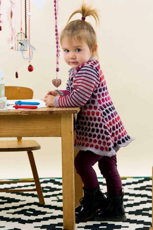 Knitting set Jacquard coat MERINO 200 BEBE with knitting instructions in garnwelt box