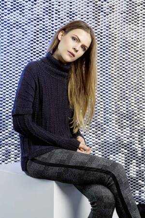 Strickset Pullover mit Anleitung in garnwelt-Box S
