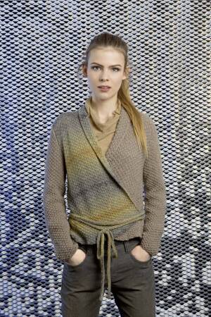Knitting set Wrap-front jacket MERINO 400 LACE with knitting instructions in garnwelt box
