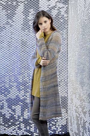 Knitting set Coat  with knitting instructions in garnwelt box
