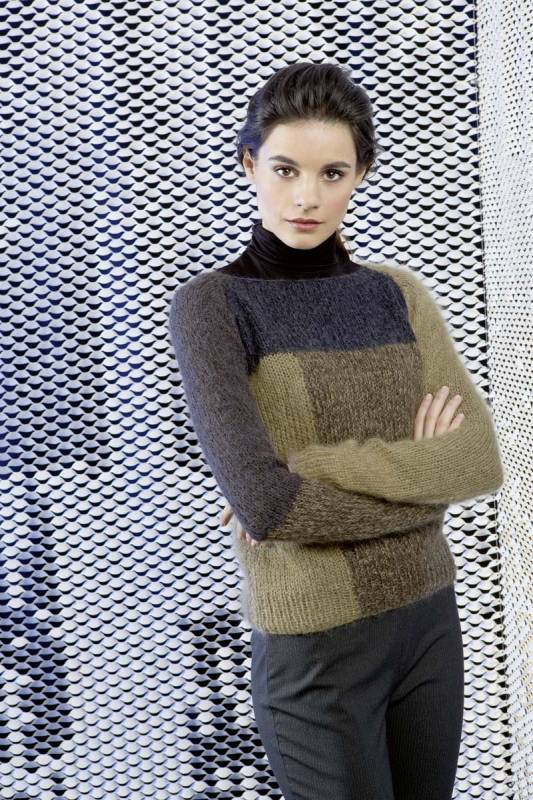 Knitting set Raglan sweater  with knitting instructions in garnwelt box
