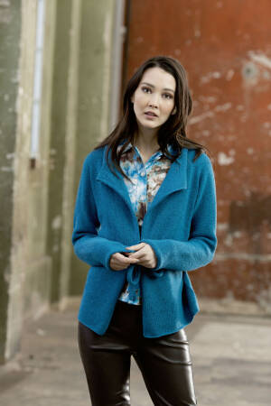 Knitting set Jacket  with knitting instructions in garnwelt box in size S