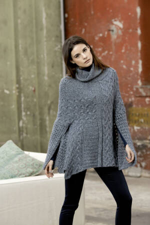 Strickset Cape mit Anleitung in garnwelt-Box