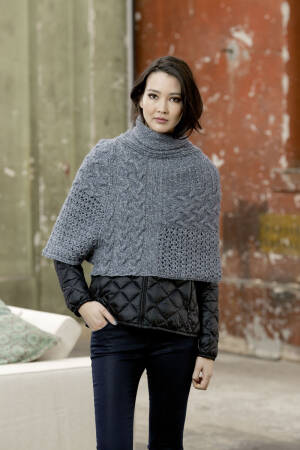 Strickset Cape mit Anleitung in garnwelt-Box